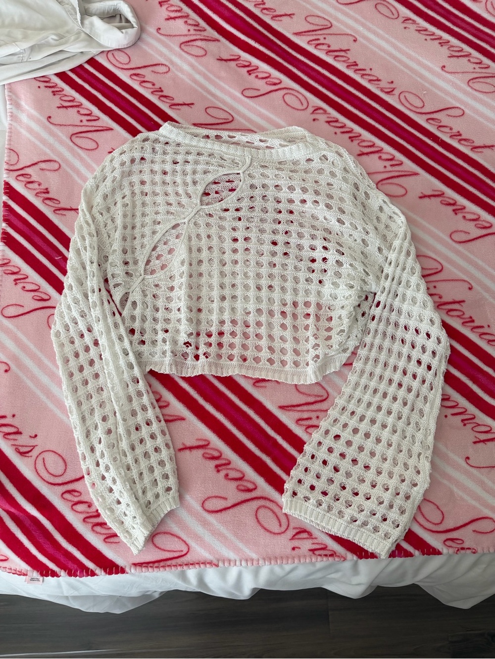 SHEIN White Crochet Open-Knit Cropped Sweater